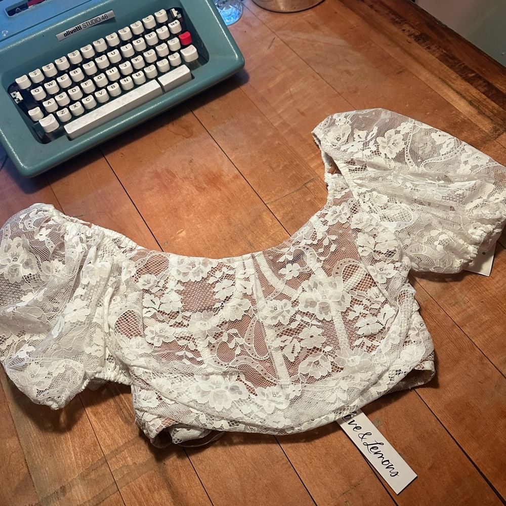 NWT White Lace Puff-Sleeve Crop Top for love & lemons princess boho festival